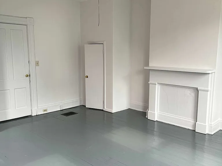 2335 Rohs St — Photo 13