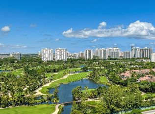 3300 NE 192nd St PENTHOUSE 10, Miami, FL 33180