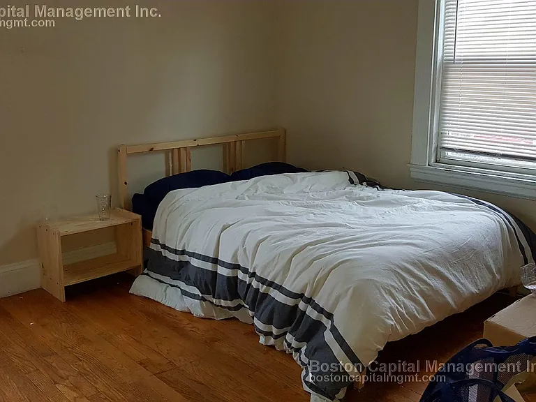 78 Linden St — Photo 7