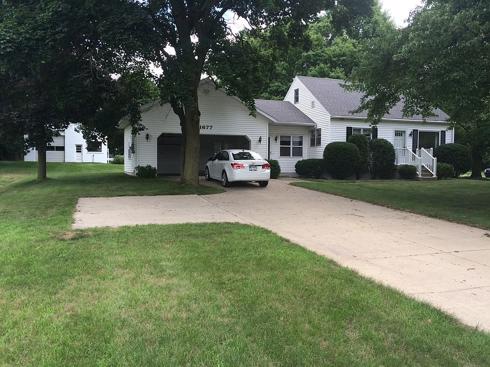 2nd image of 1677 76th St SW