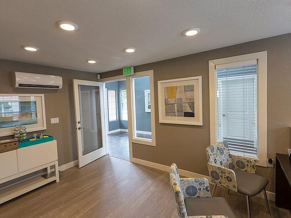 3rd image of 14220 Juanita Dr NE #823675