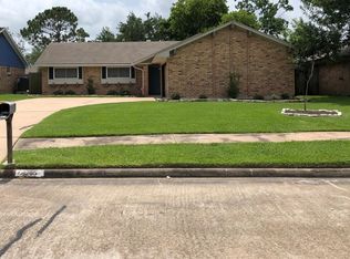 4335 Townes Forest Rd, Friendswood, TX 77546