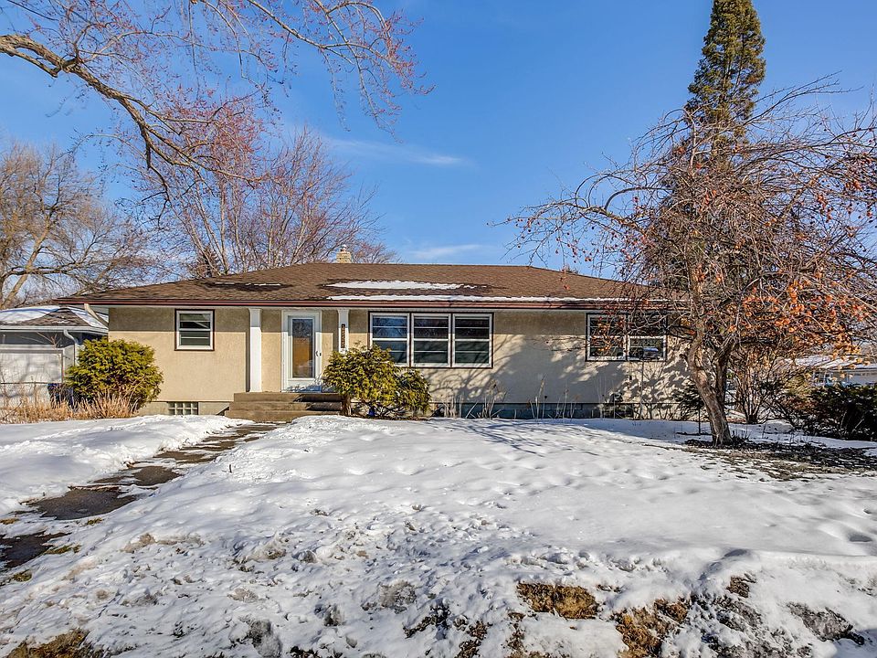 1st image of 2555 Holloway Ave E