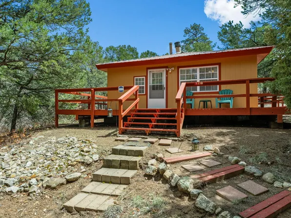 170 NW Slope Dr, Regina, NM 87046