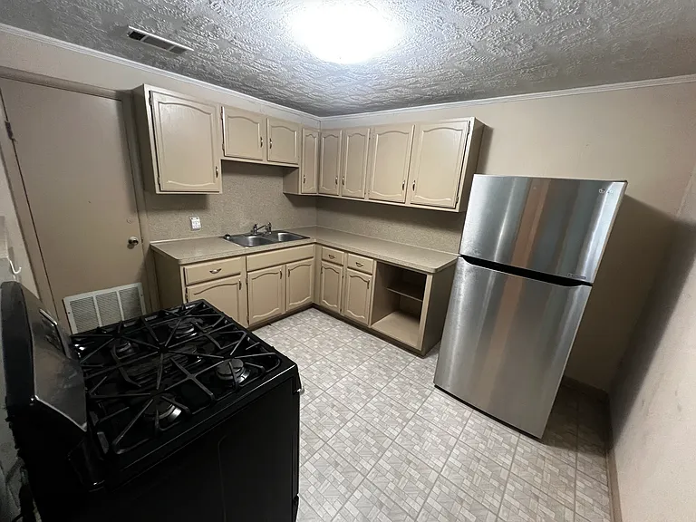 1616 Bagwell St #1614 — Photo 5
