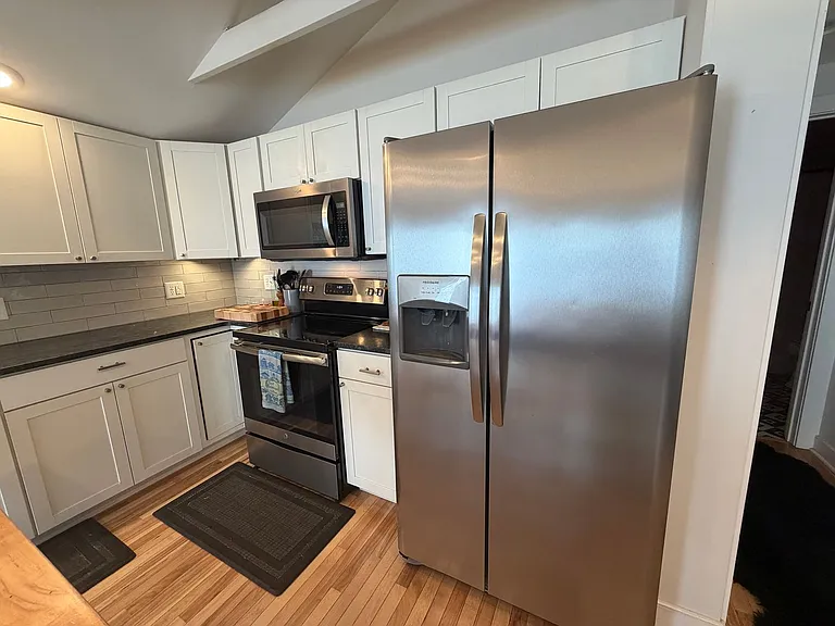320 1/2 Meade Ave — Photo 17