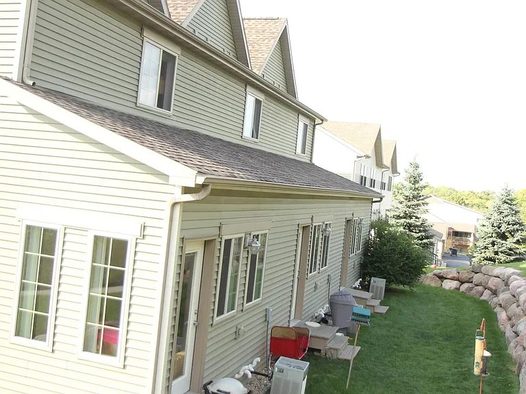 5749 Lexington St — Photo 5