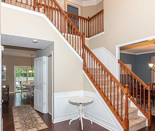 2nd image of 3485 Millbrae Dr