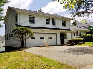 12 Wright Rd, Newton, MA 02459
