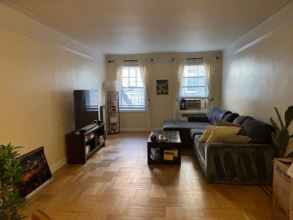1st image of 11114 76th Ave APT 416