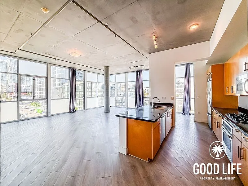 2 bed, 2.0 bath, 1619 sqft, $4,050 — Photo 2