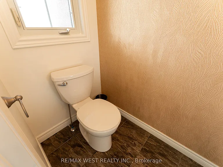 114 Brown St #3 — Photo 7
