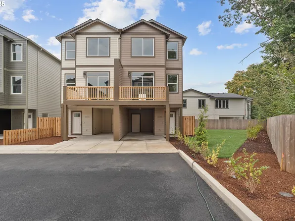 11183 SE Stark St, Portland, OR 97216