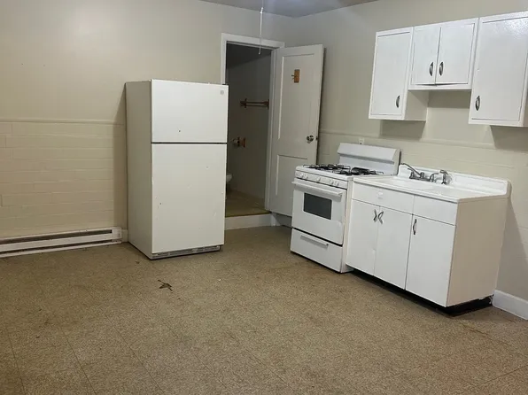 86 Mammoth Road - 86, 86 Mammoth Rd, Lowell, MA 01854