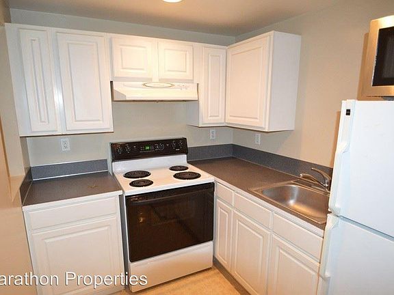 2nd image of 215 Pontius Ave N #N