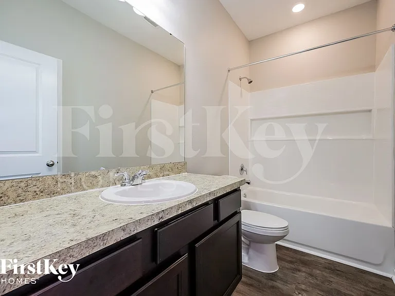 837 Orchid Grove Blvd — Photo 10