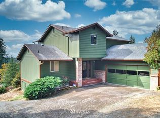 18636 E Spring Lake Dr SE, Renton, WA 98058