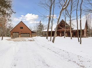 34295 Lanesboro Ct, North Branch, MN 55056
