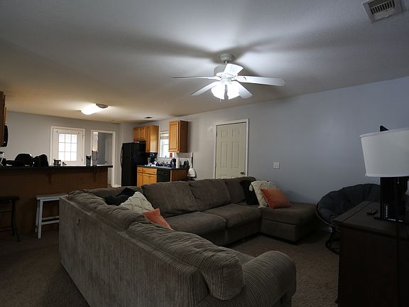 4th image of 705 Guinevere Ct