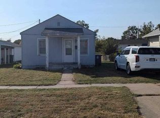 2020 S 6th St, Council Bluffs, IA 51501