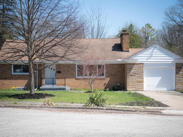 4114 Oak Ct, Midland, MI 48642