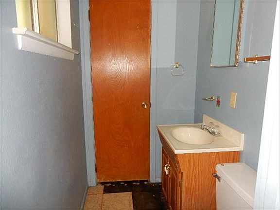 5th image of 419 Cypress Dr