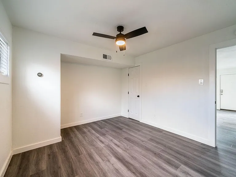 1309 Blair St #2 — Photo 17