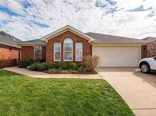 3114 Greenleaves Dr, Jeffersonville, IN 47130