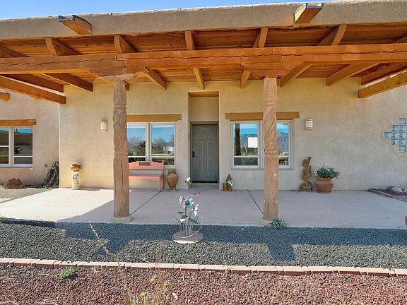 5th image of 1701 Nez Perce Loop NE