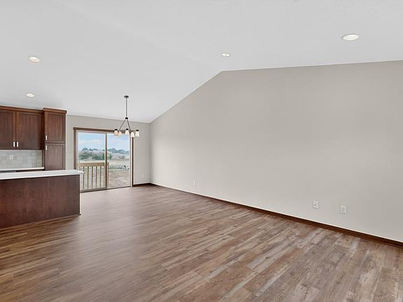 5th image of 6160 Cody Pl NW