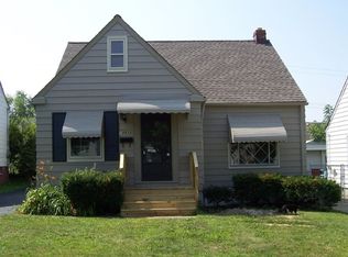 19512 Libby Rd, Maple Heights, OH 44137