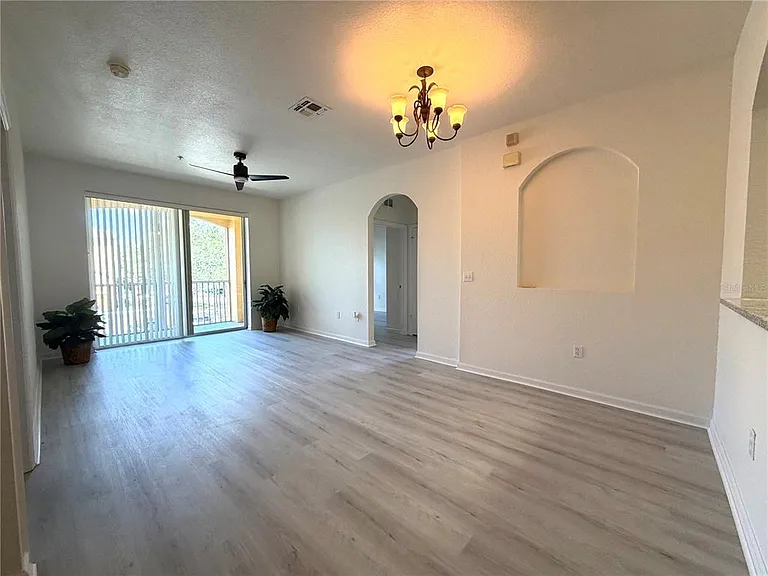 6335 Contessa Dr #201 — Photo 37