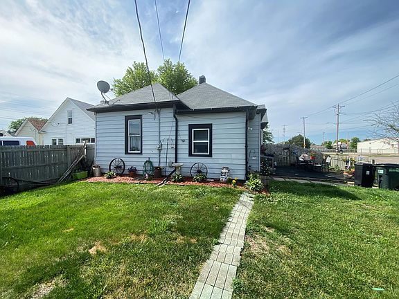 4th image of 1322 Ave A