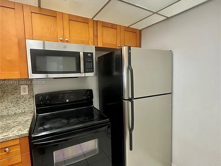 486 NW 165th Street Rd #B103 — Photo 5