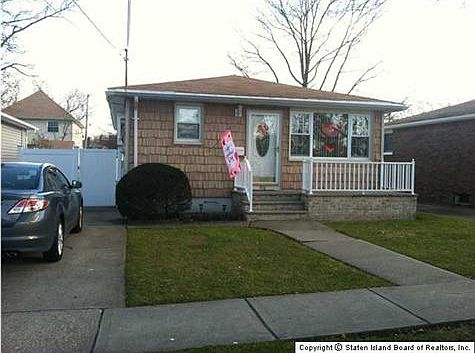 3rd image of 339 Peter Ave