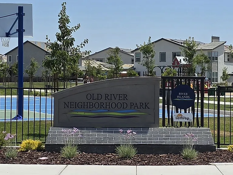 3217 Shrute Dr — Photo 25