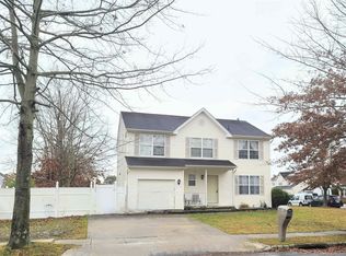 15 Crestwood Cir, Egg Harbor Township, NJ