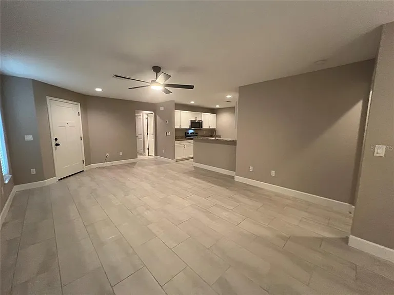 12073 Henley Ave — Photo 10
