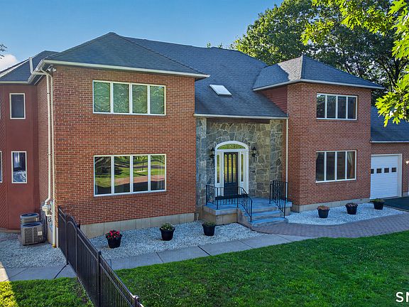 2nd image of 36 Charles Mary Drive