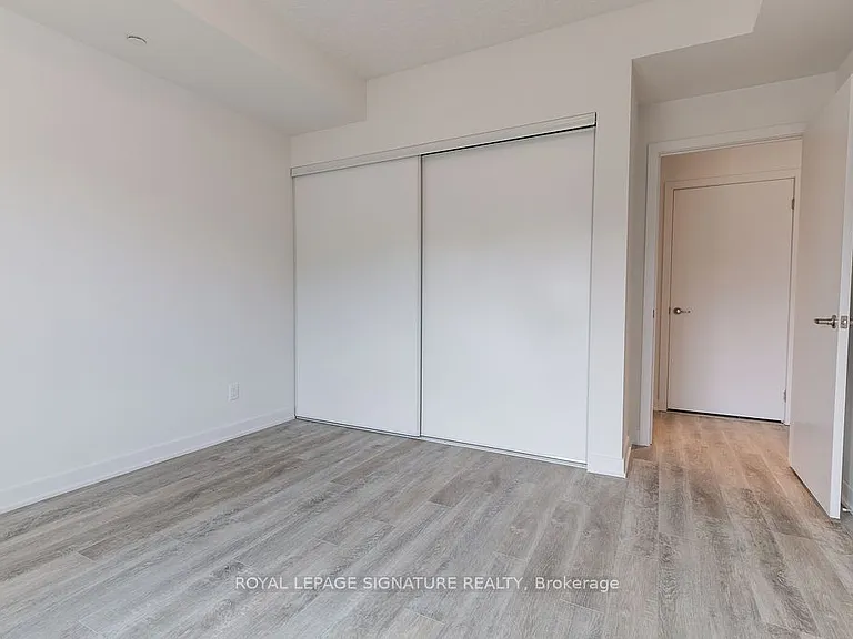16 Markle Cres #207 — Photo 10