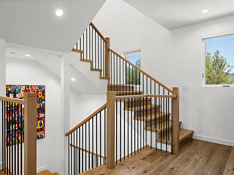 4805 Matilija Ave — Photo 39