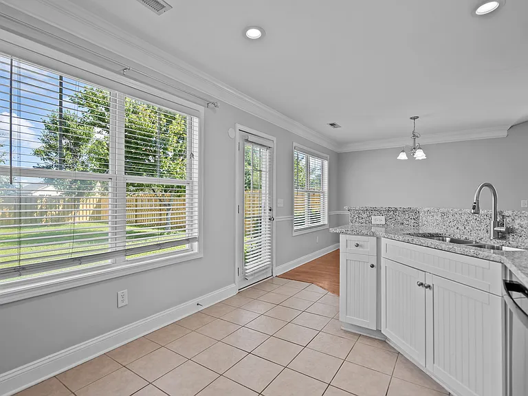 7203 Chipley Dr — Photo 10