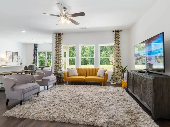 207 Chelsea Park Rd, Chelsea, AL 35043