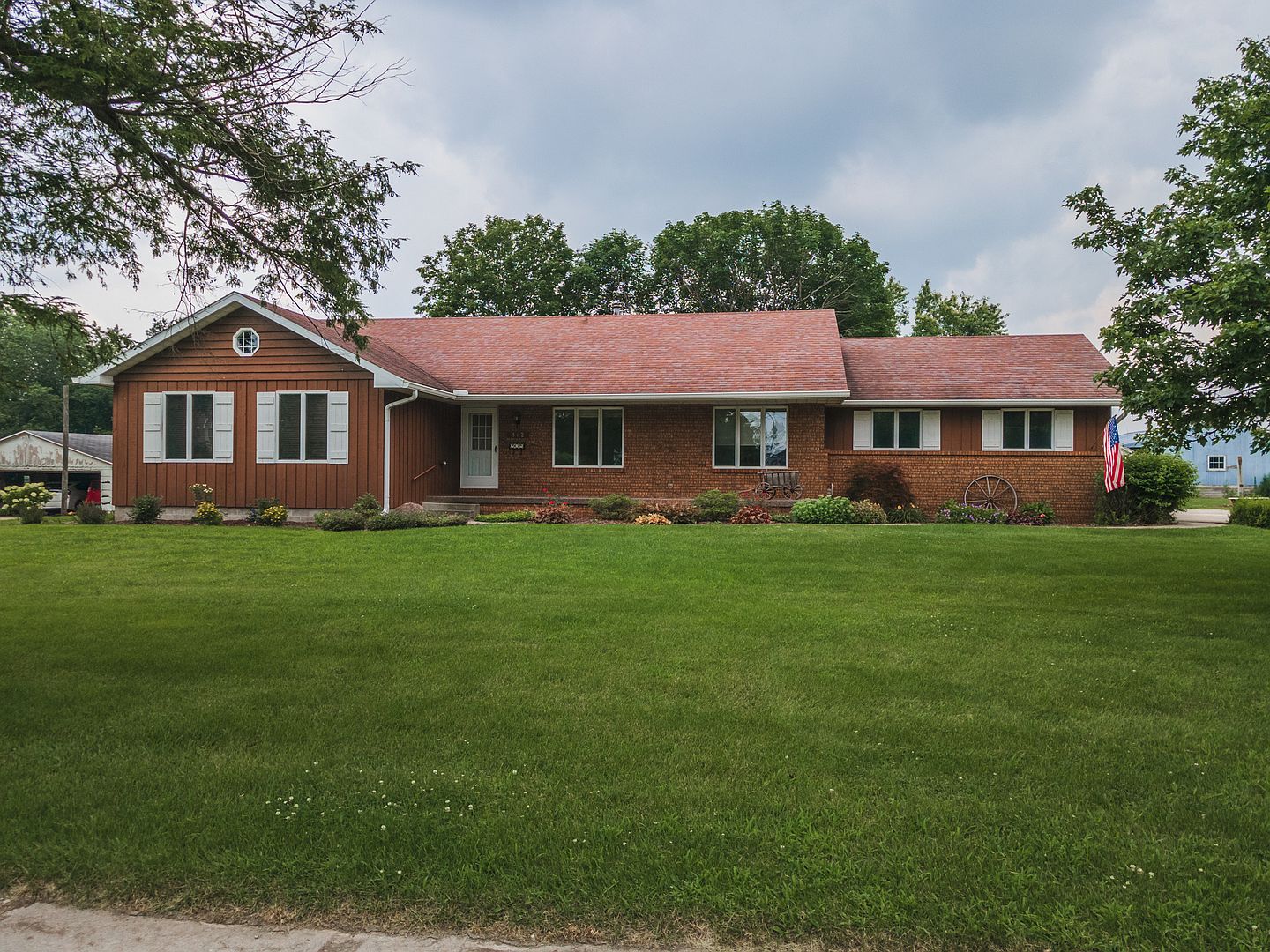 312 N Main St, Arrowsmith, IL 61722 Zillow