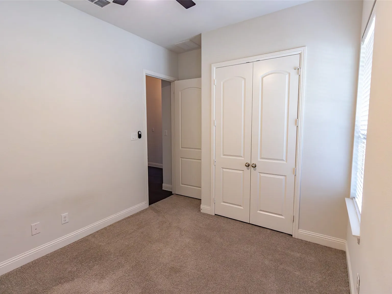 3 bed, 2.0 bath, 1930 sqft, $2,750 — Photo 4