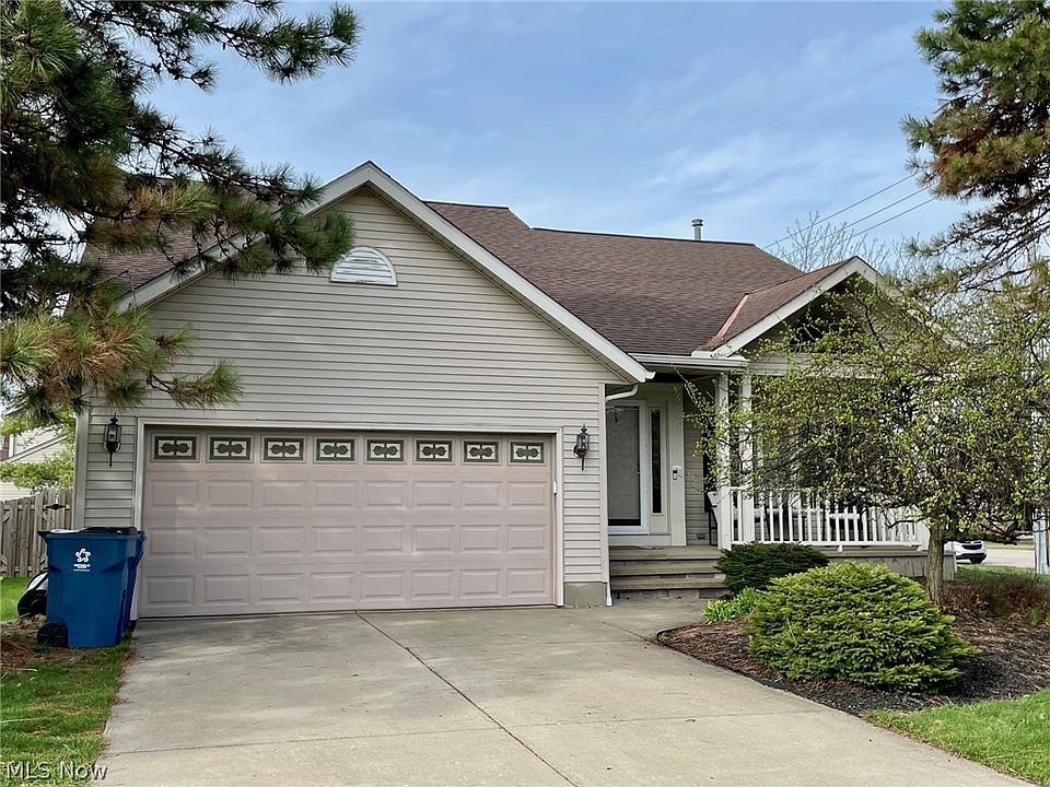 1st image of 38445 Westminster Ln