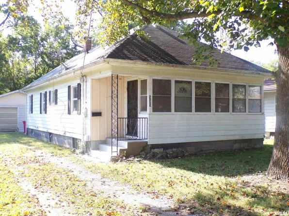 535 S Halliday Ave, Du Quoin, IL 62832