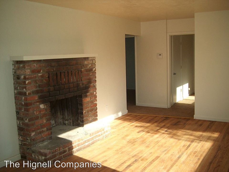 2nd image of 6395 Center Dr APT A