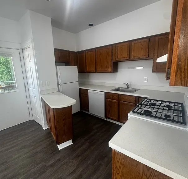 410 Pearl St #1 — Photo 4