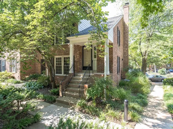 2450 S Walter Reed Dr Unit C, Arlington, VA 22206